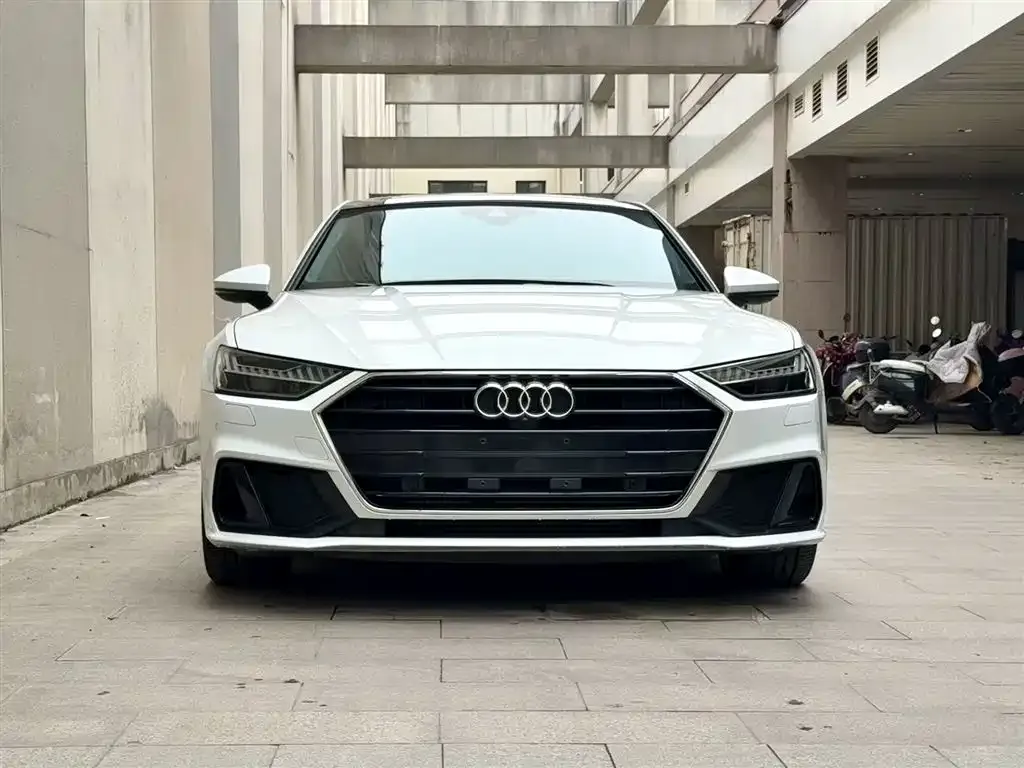 Audi A7 2021 из CN, фото 7