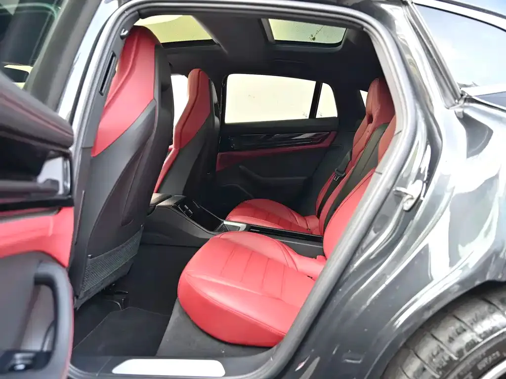 Porsche Panamera 2025 из CN, фото 9