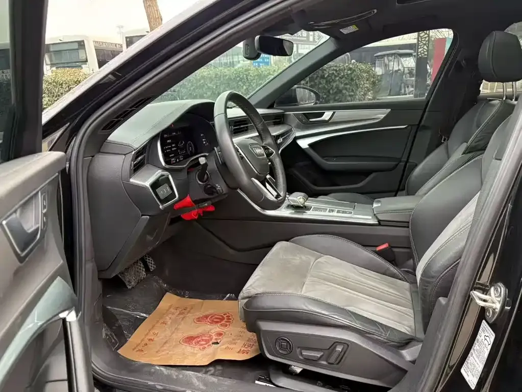 Audi A6L 2022 из CN, фото 9