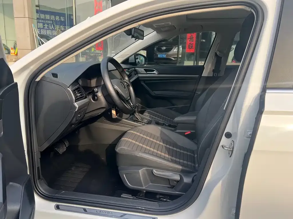 Volkswagen Lavida 2021 из CN, фото 9