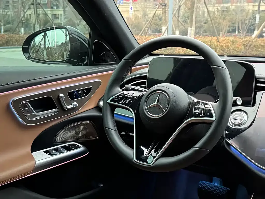 Mercedes-Benz E-Class 2025 из CN, фото 3