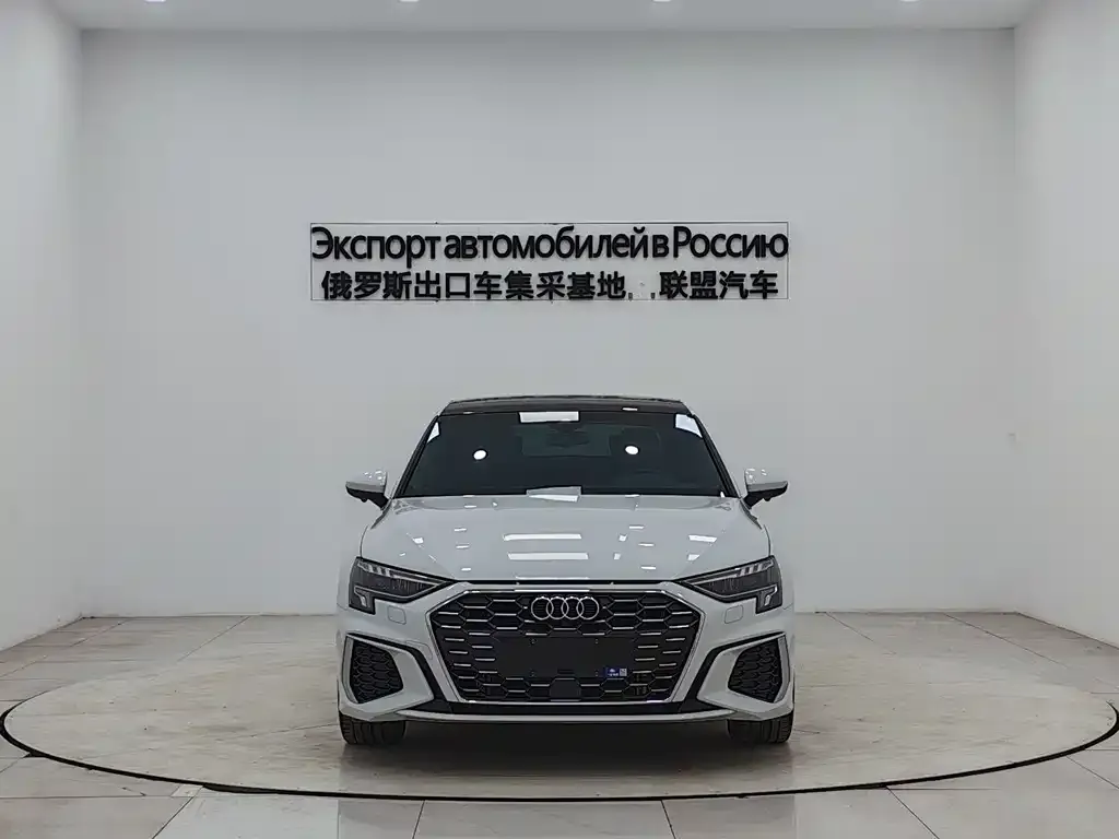 Audi A3 2022 из CN, фото 2