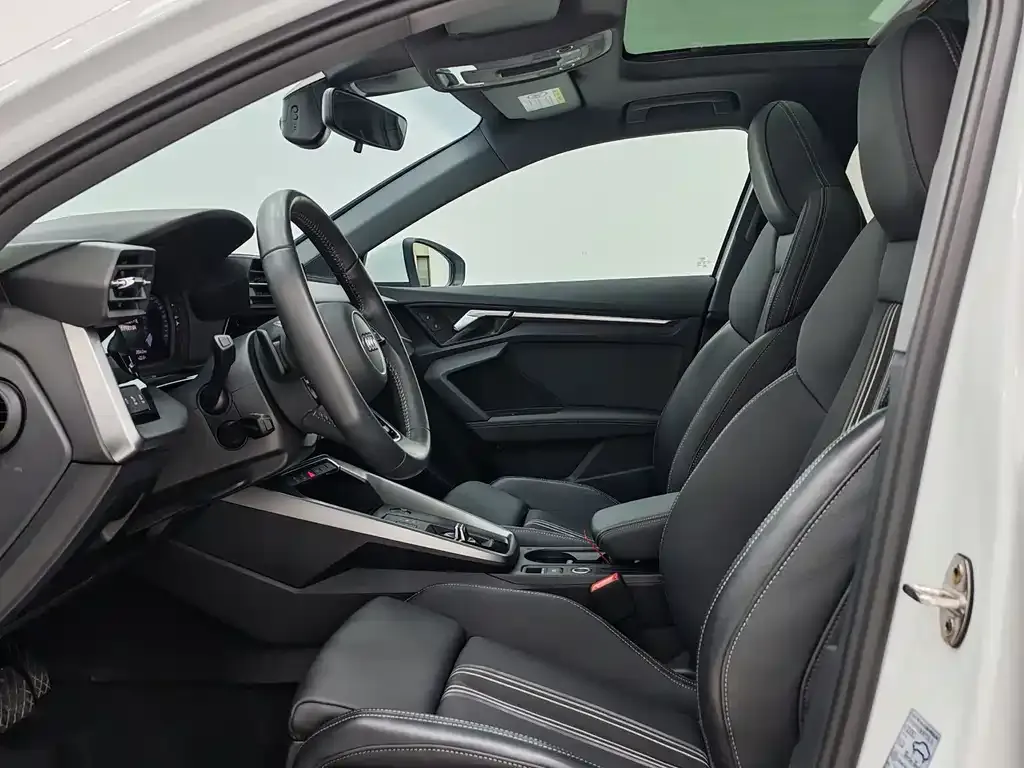 Audi A3 2022 из CN, фото 10