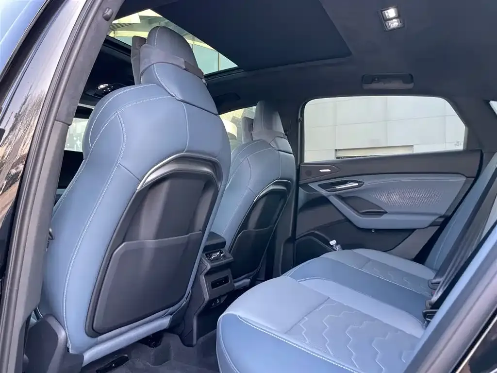 Audi Q6L Sportback e-tron 2025 из CN, фото 2