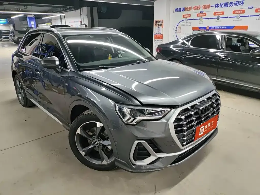 Audi Q3 2021 из CN, фото 2