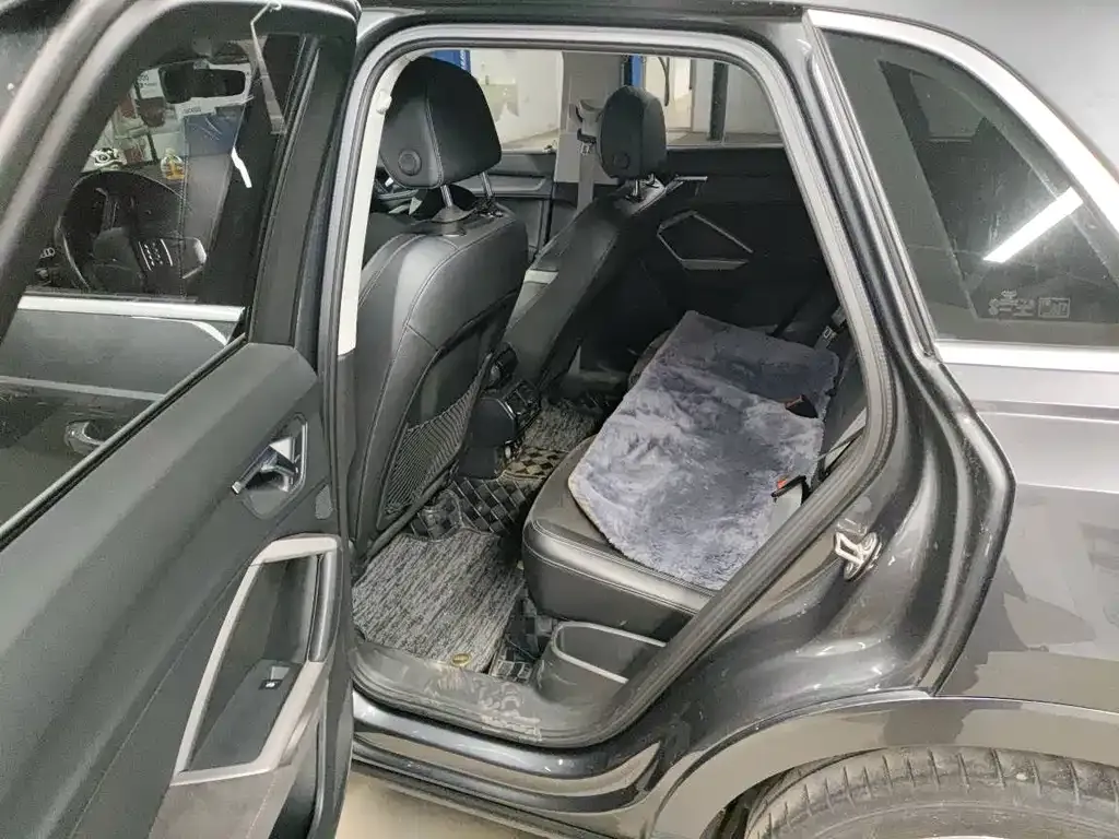 Audi Q3 2021 из CN, фото 5