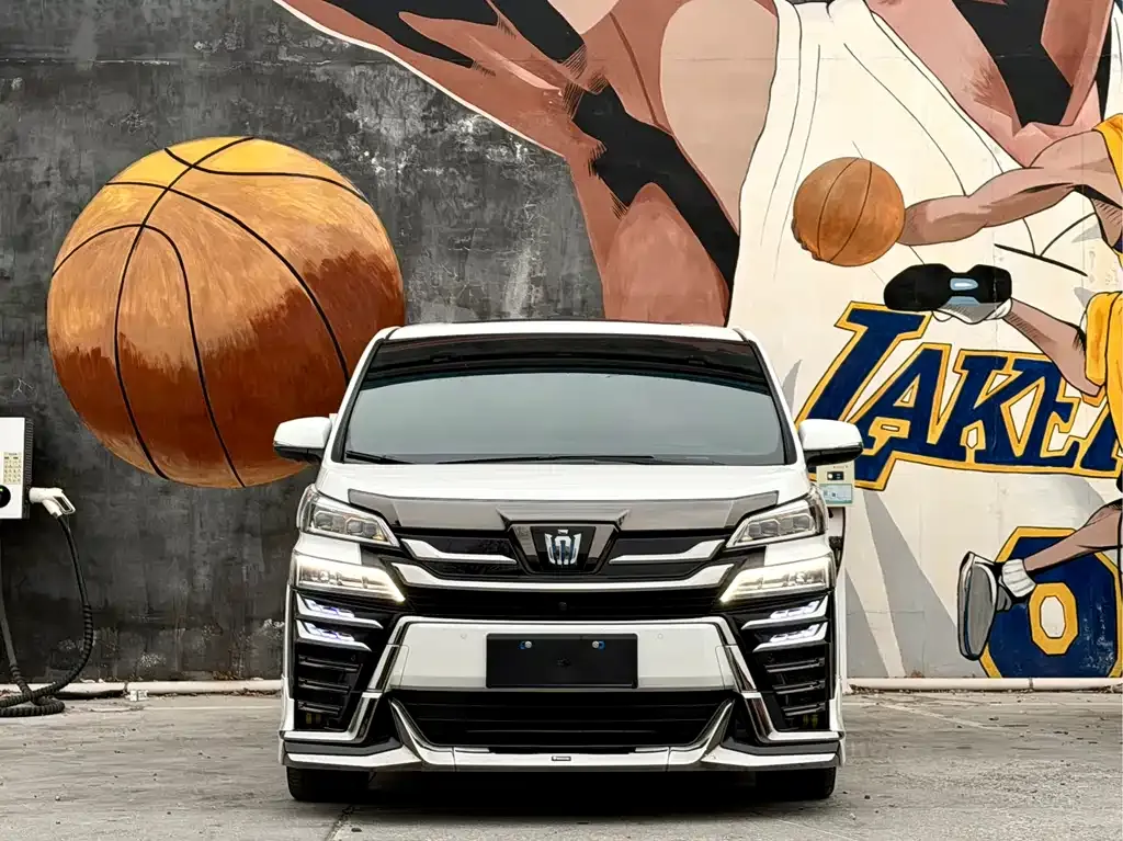Toyota Vellfire 2023 из CN, фото 2