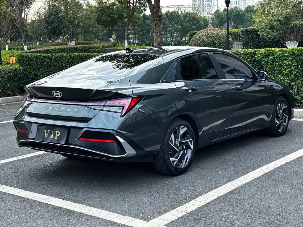 Hyundai Elantra 2024 из CN, фото 10