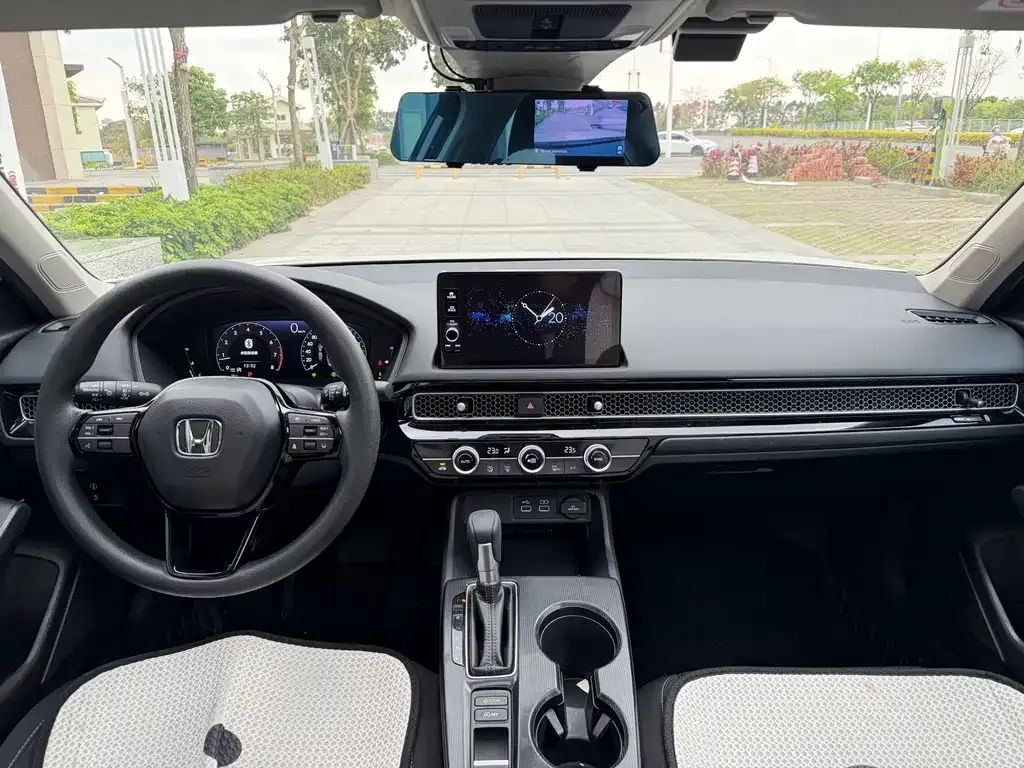 Honda Civic — фото 7