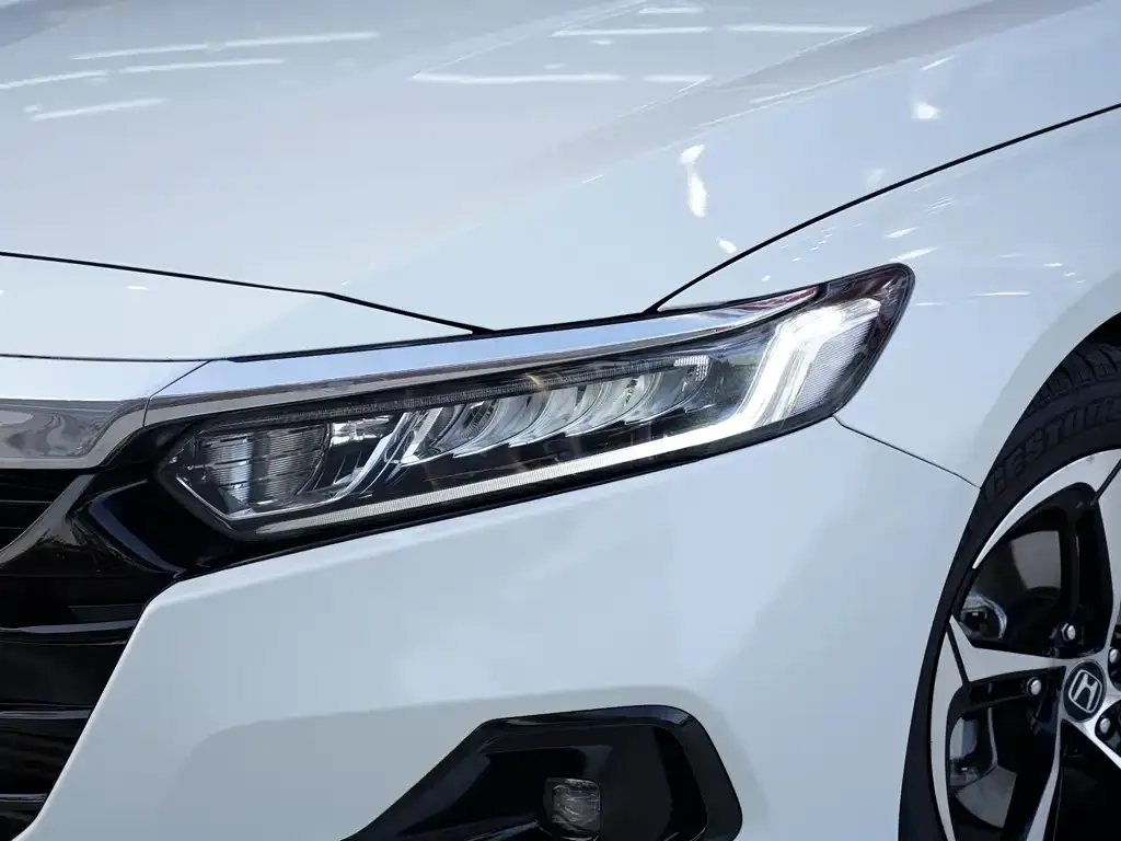 Honda Accord — фото 3