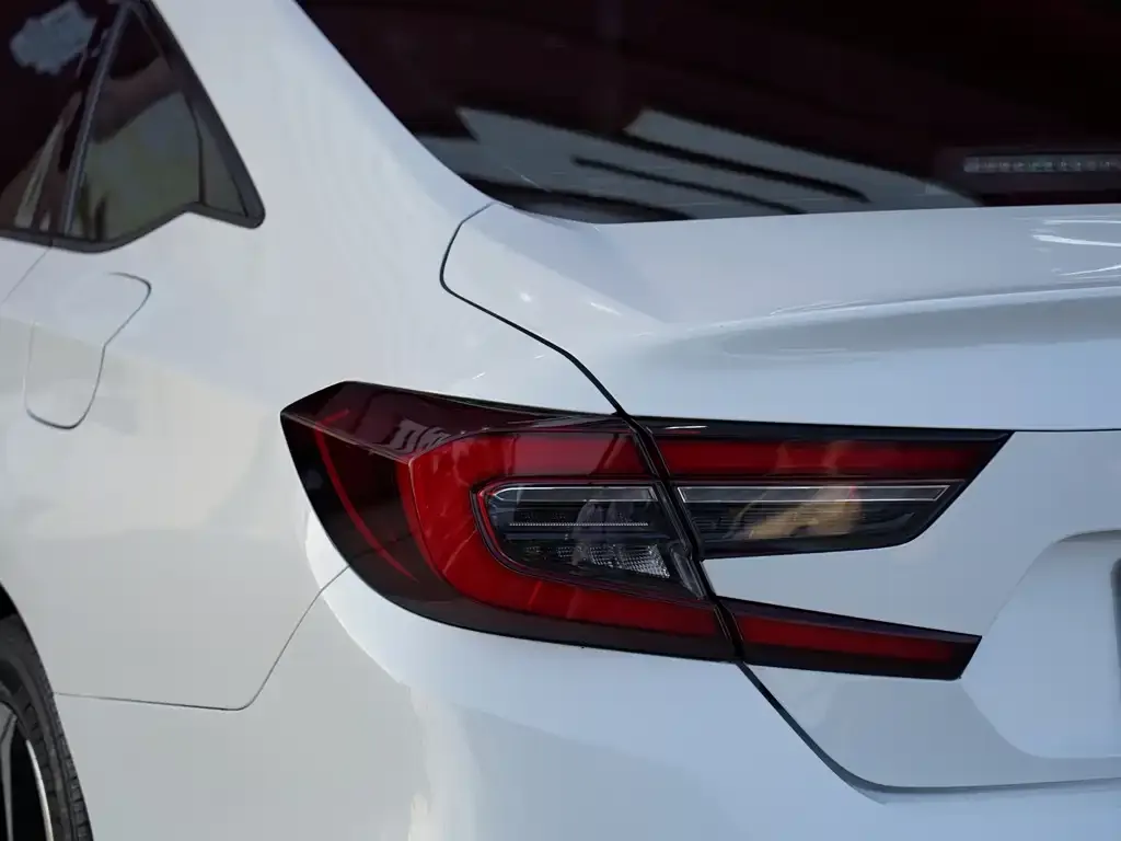 Honda Accord — фото 2