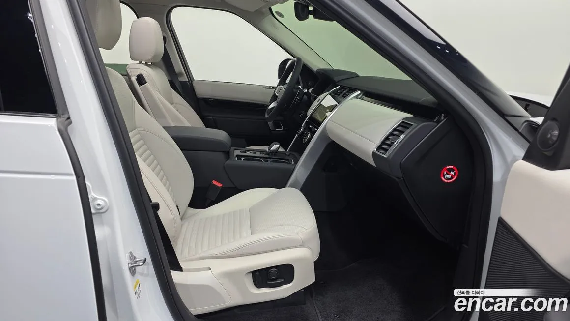 Land Rover Discovery 2024 из KR, фото 10