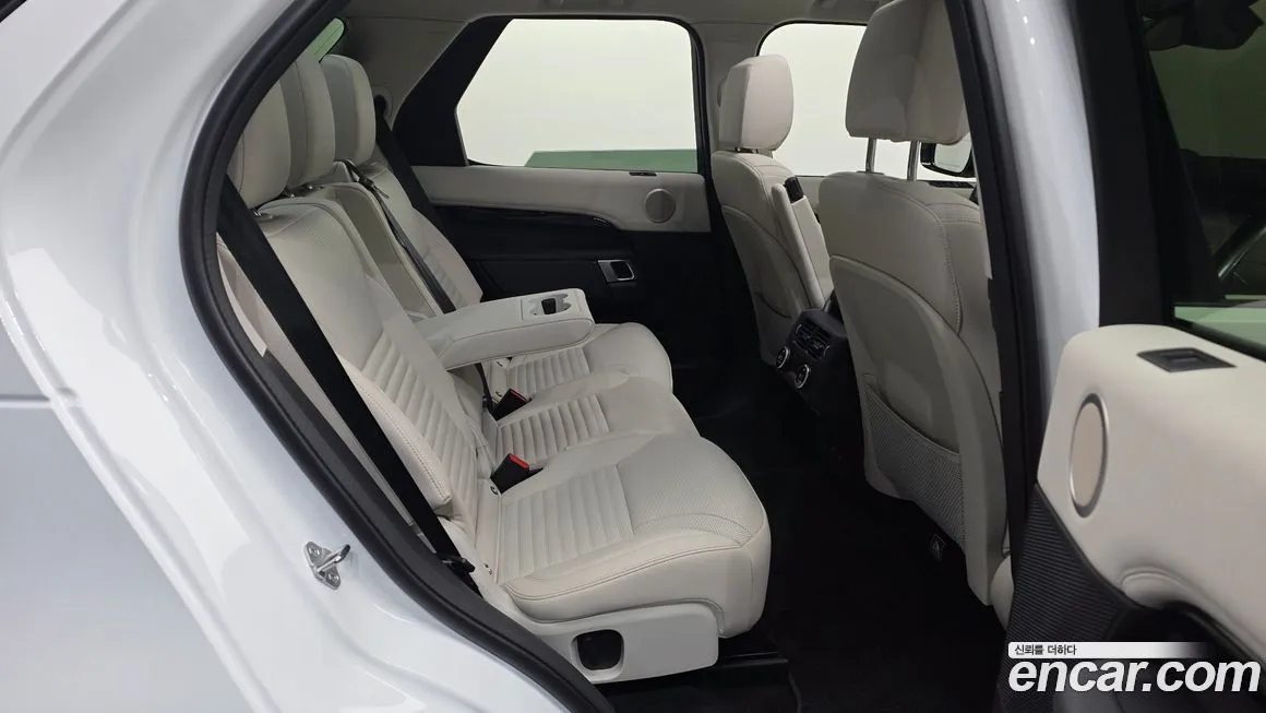 Land Rover Discovery 2024 из KR, фото 2