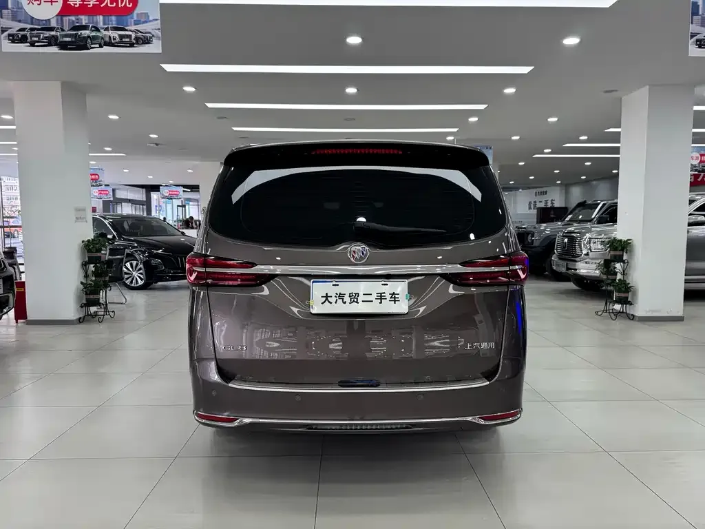 Buick GL8 2025 из CN, фото 7