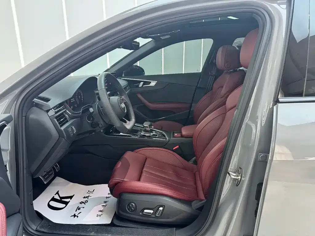 Audi A4L 2025 из CN, фото 6