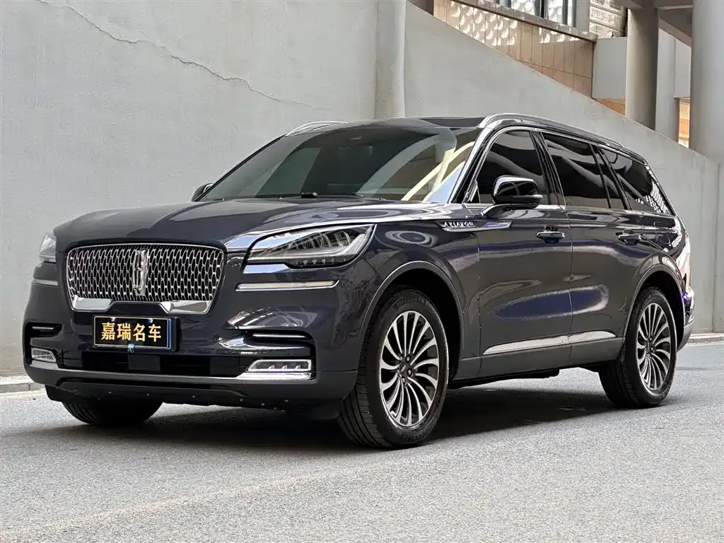 Lincoln Aviator 2023 из CN, фото 1