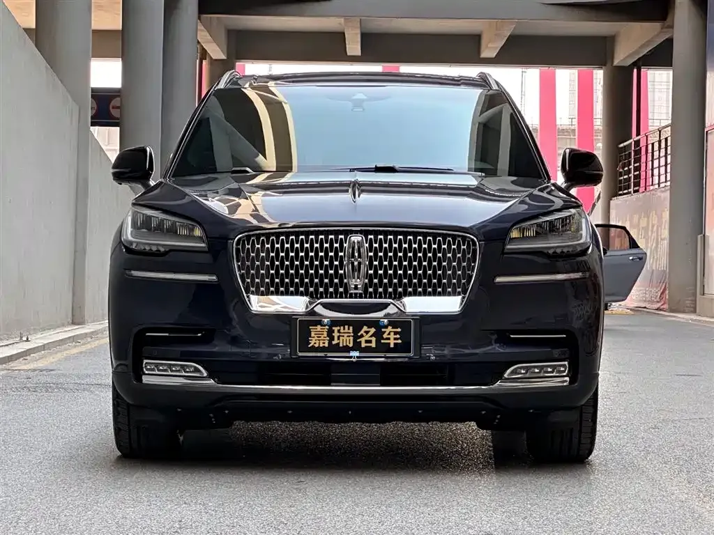 Lincoln Aviator 2023 из CN, фото 9