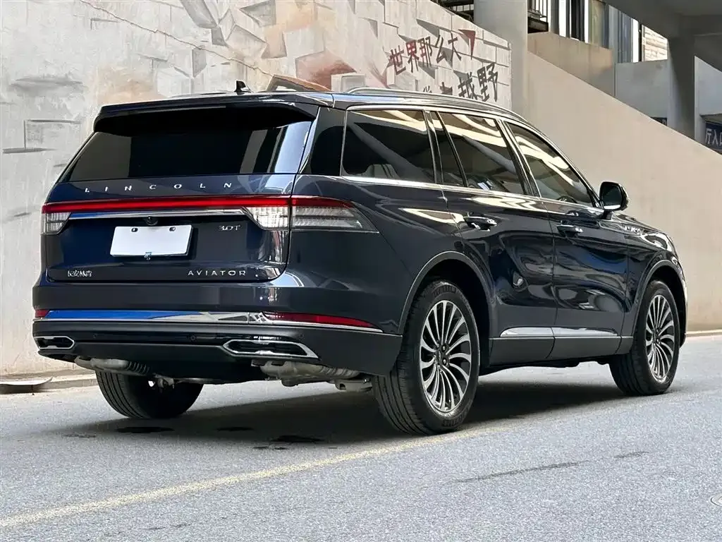 Lincoln Aviator 2023 из CN, фото 6