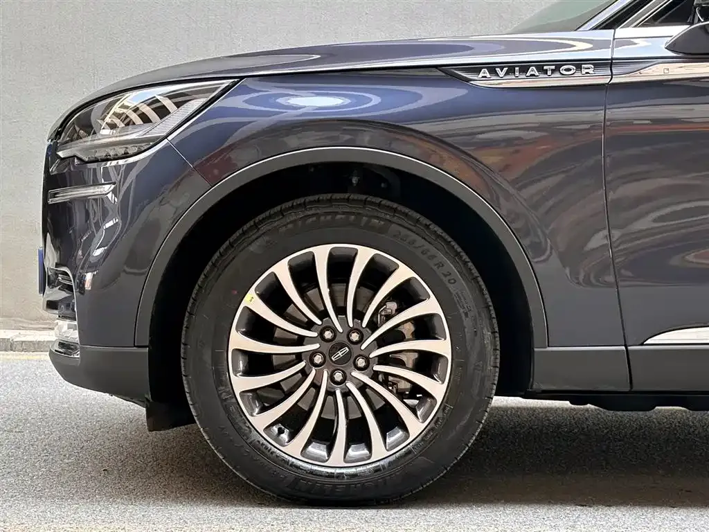 Lincoln Aviator 2023 из CN, фото 10