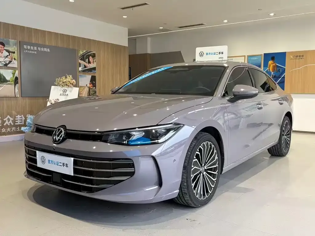 Volkswagen Passat — фото 1