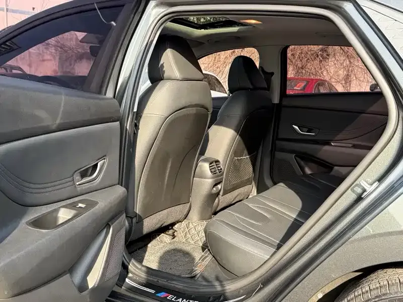Hyundai Elantra 2024 из CN, фото 2