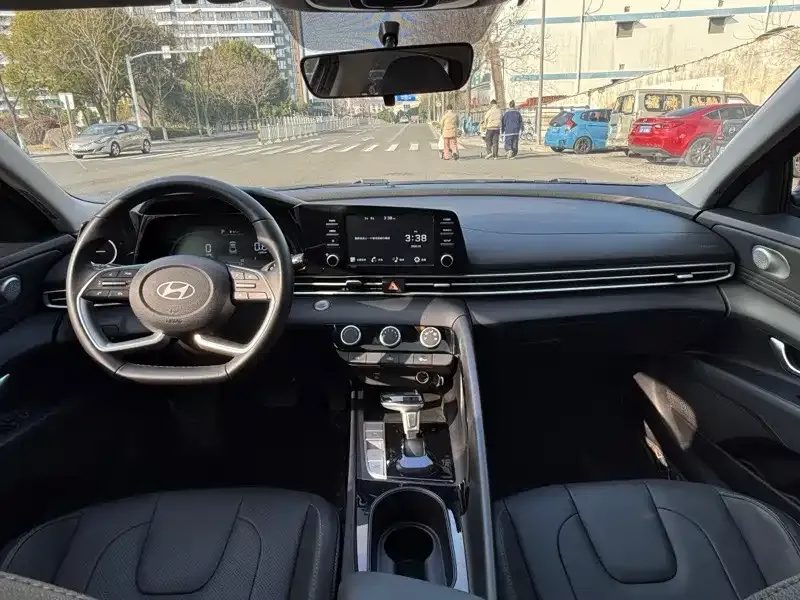 Hyundai Elantra 2024 из CN, фото 8