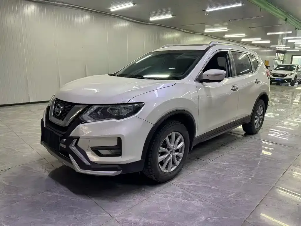 Nissan X-Trail 2021 из CN, фото 1