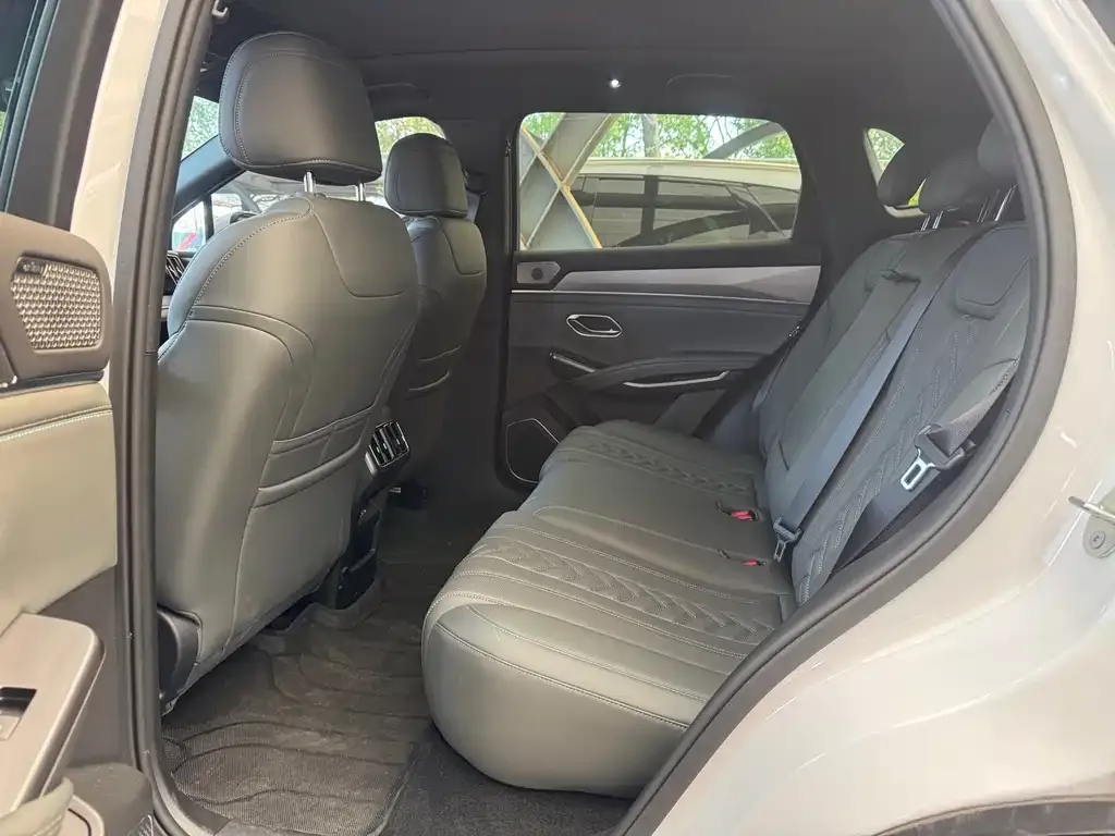 BYD L DM-i 2025 из CN, фото 4