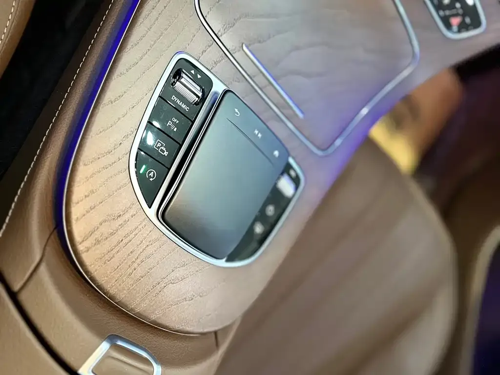 Mercedes-Benz E-Class 2021 из CN, фото 2