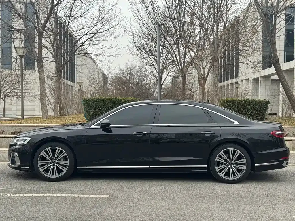 Audi A8 2024 из CN, фото 8