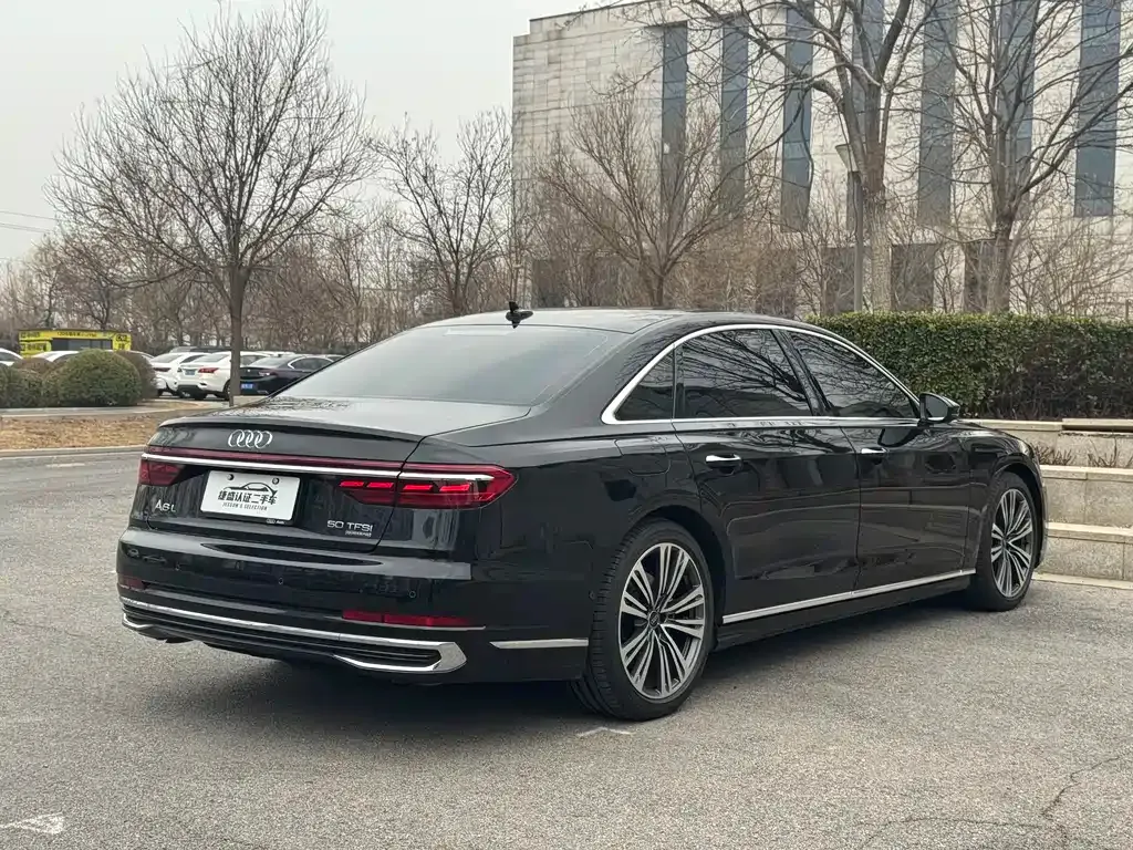 Audi A8 2024 из CN, фото 10