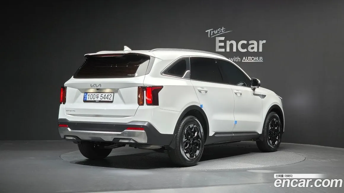 Kia Sorento — фото 3