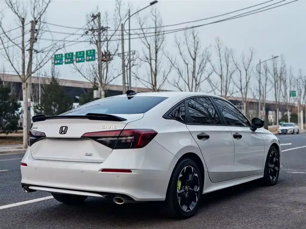 Honda Civic 2023 из CN, фото 2