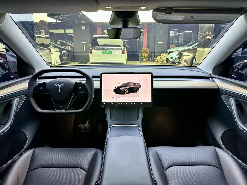 Tesla Model Y 2023 из CN, фото 7