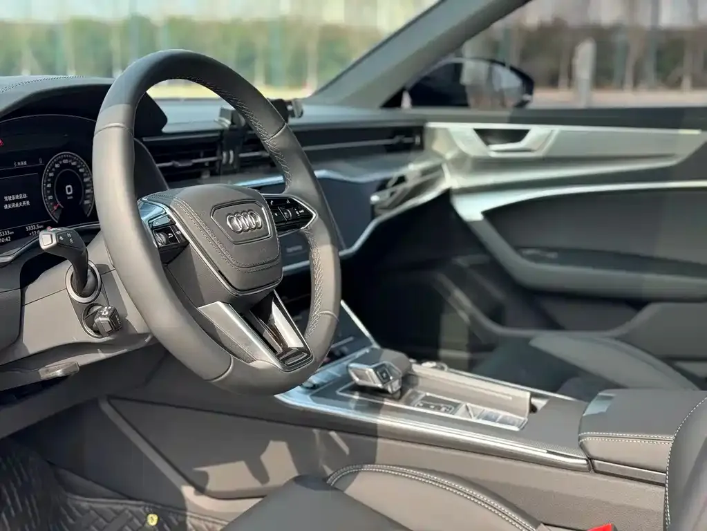 Audi A6L 2025 из CN, фото 2