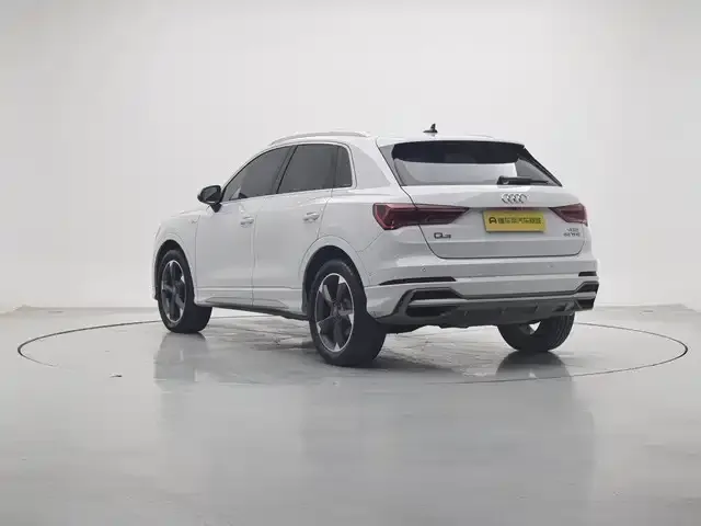 Audi Q3 2021 из CN, фото 7