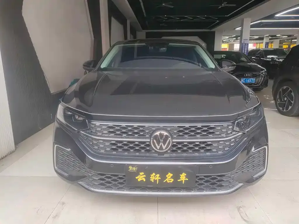 Volkswagen Passat — фото 8