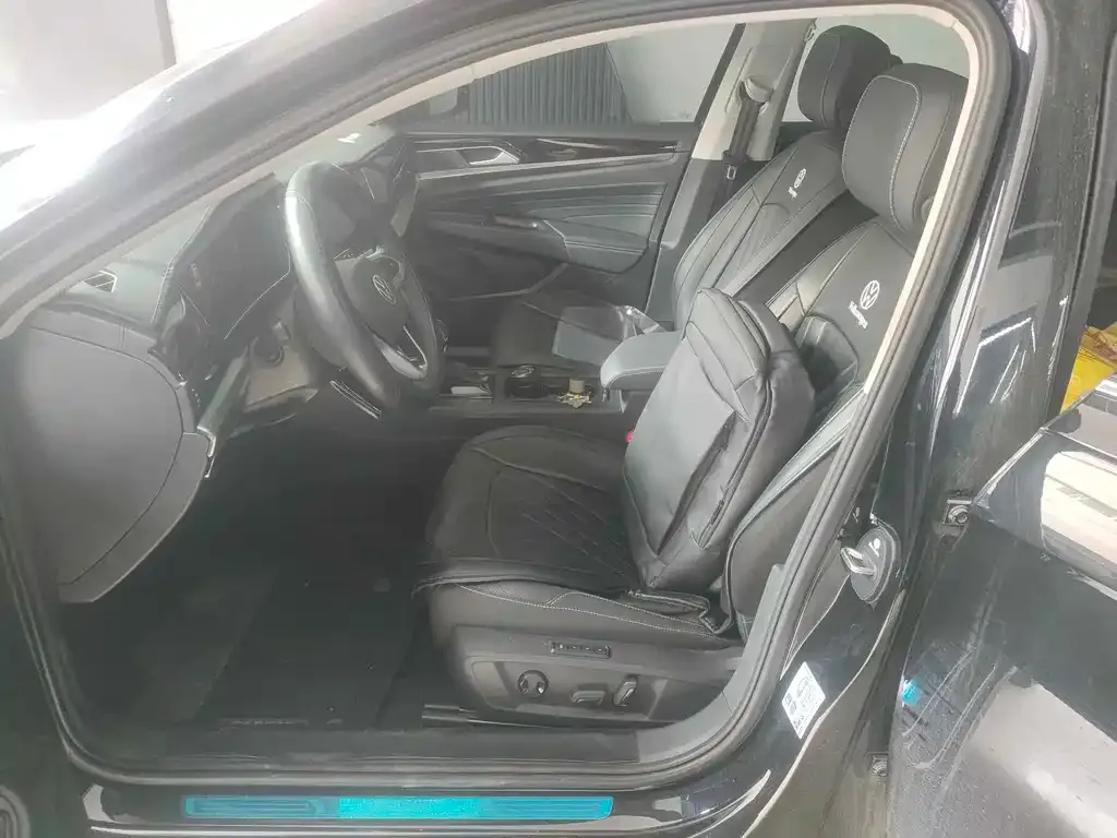 Volkswagen Passat — фото 2