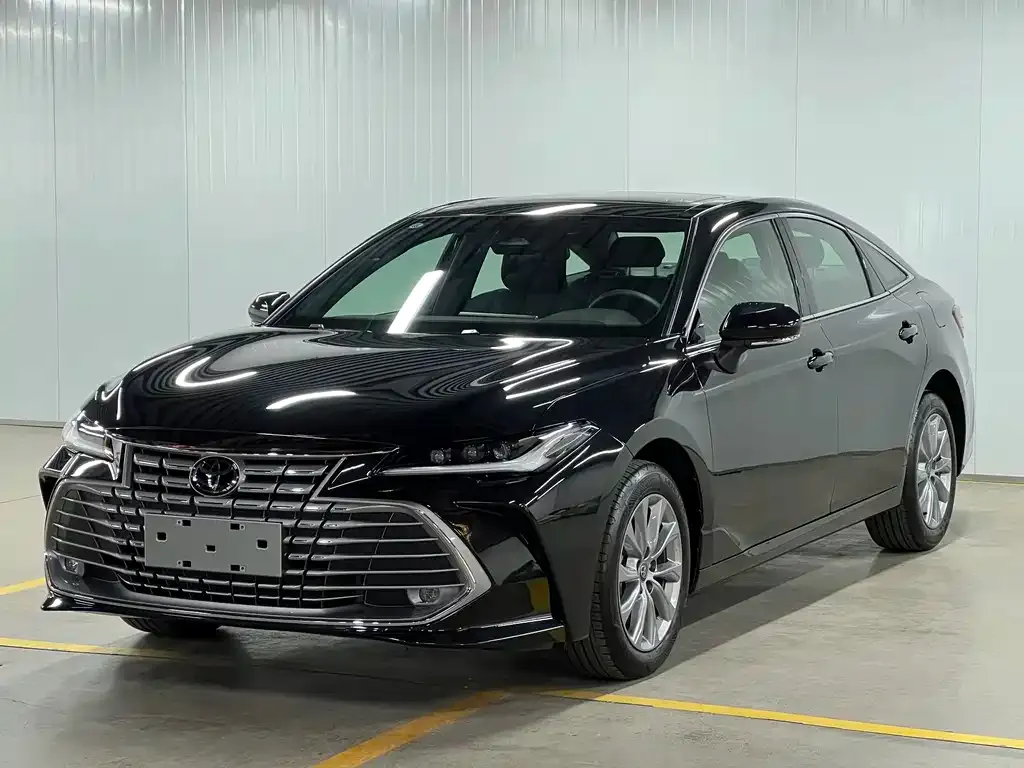 Toyota Avalon — фото 1