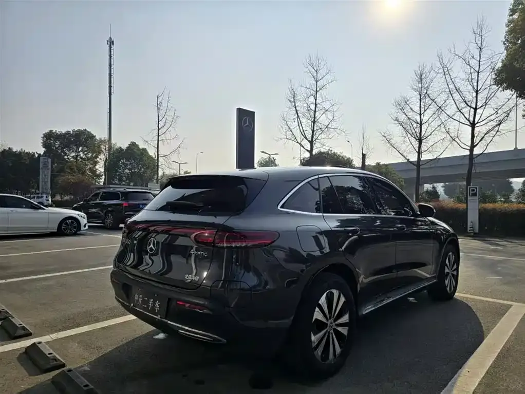 Mercedes-Benz EQC 2023 из CN, фото 8