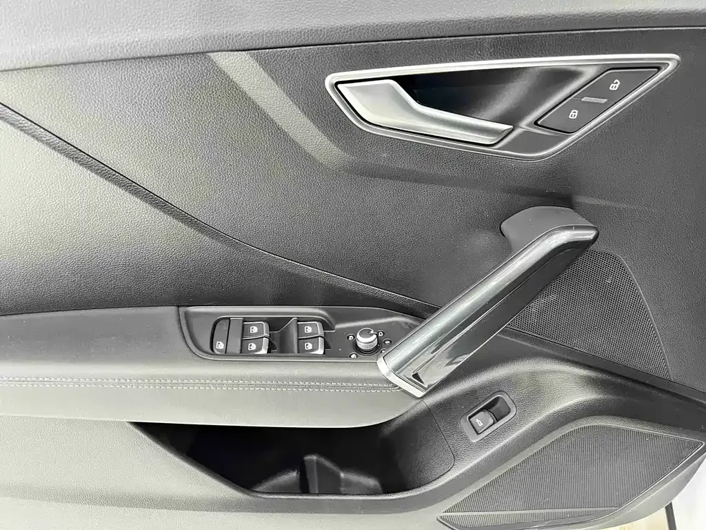 Audi Q2L 2022 из CN, фото 8