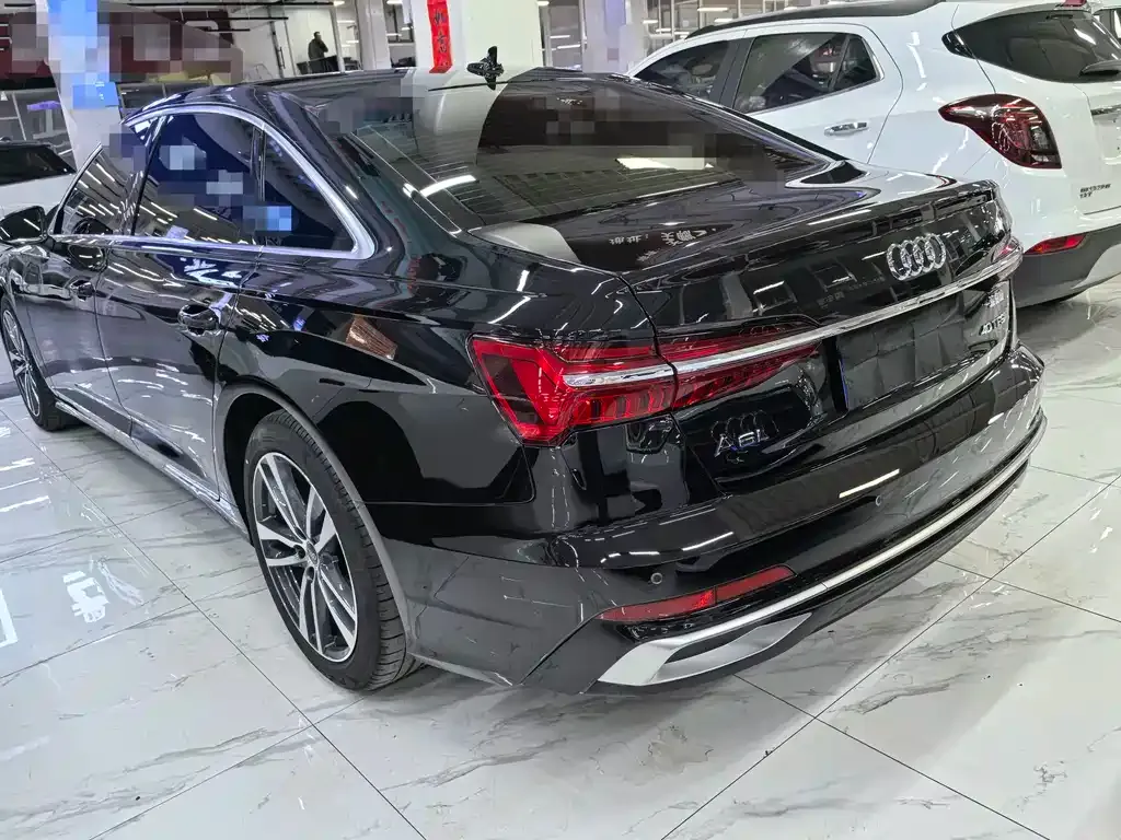 Audi A6L 2023 из CN, фото 3