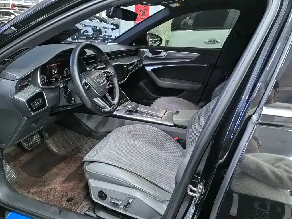 Audi A6L 2023 из CN, фото 6
