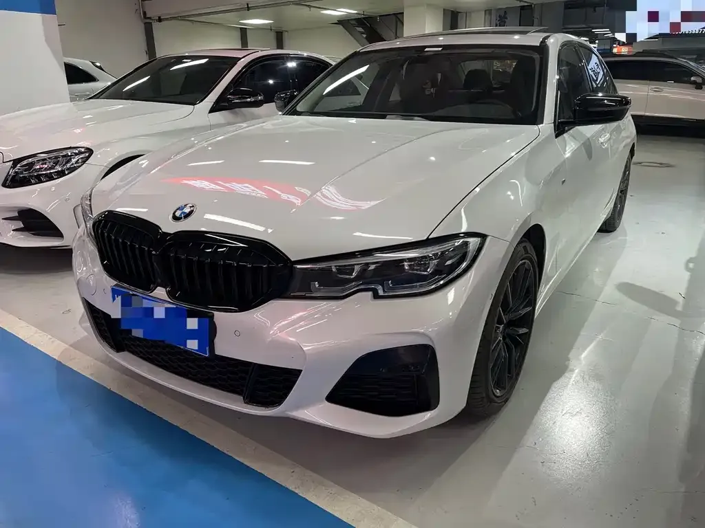 BMW 3 Series 2021 из CN, фото 1