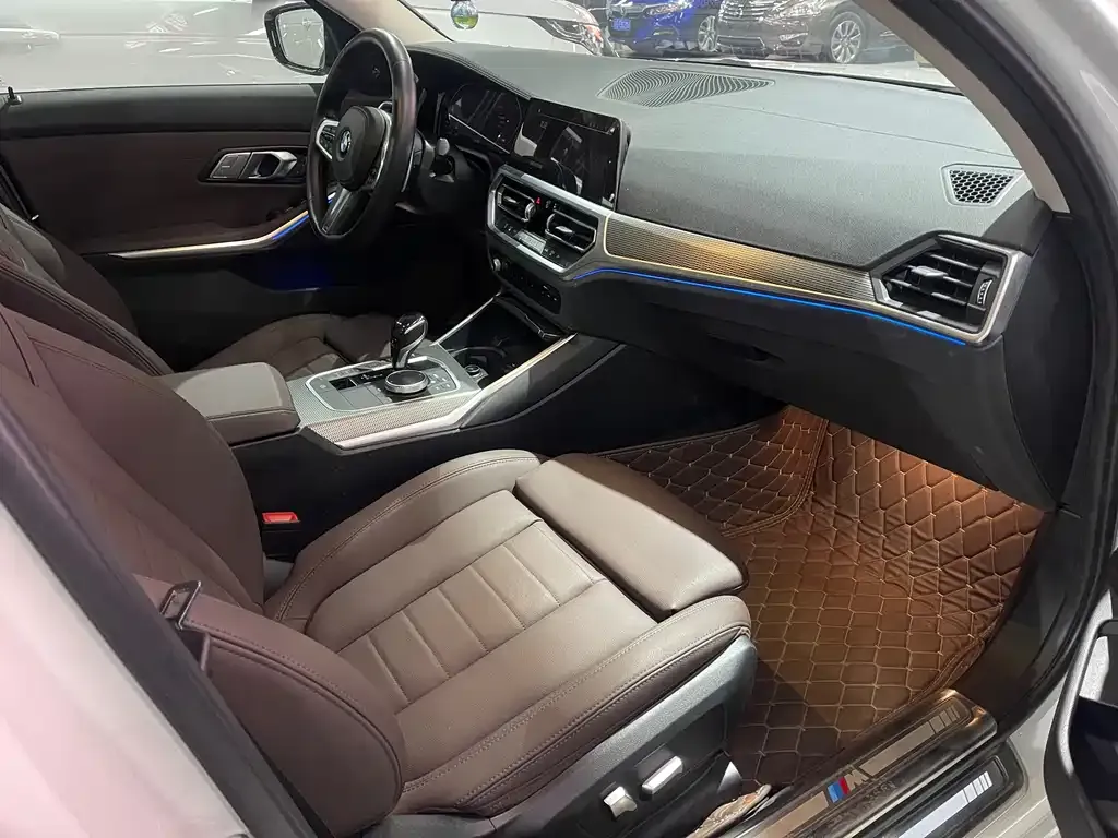 BMW 3 Series 2021 из CN, фото 9