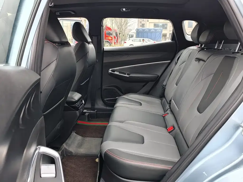 Geely Boyue 2023 из CN, фото 3