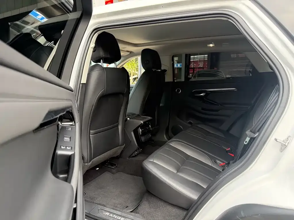 Land Rover Evoque 2021 из CN, фото 3