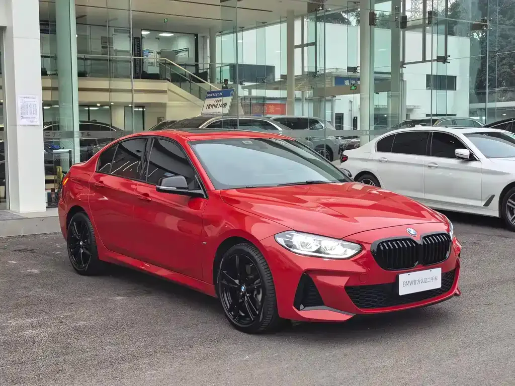 BMW 1 Series 2023 из CN, фото 10