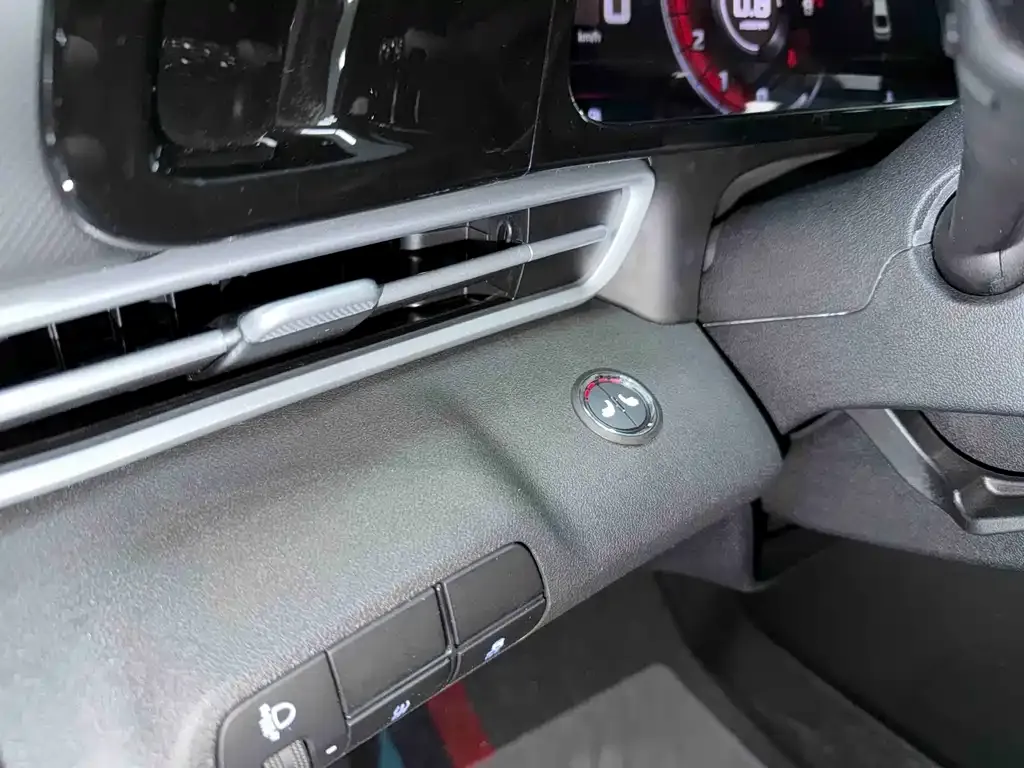 Hyundai Elantra 2022 из CN, фото 10