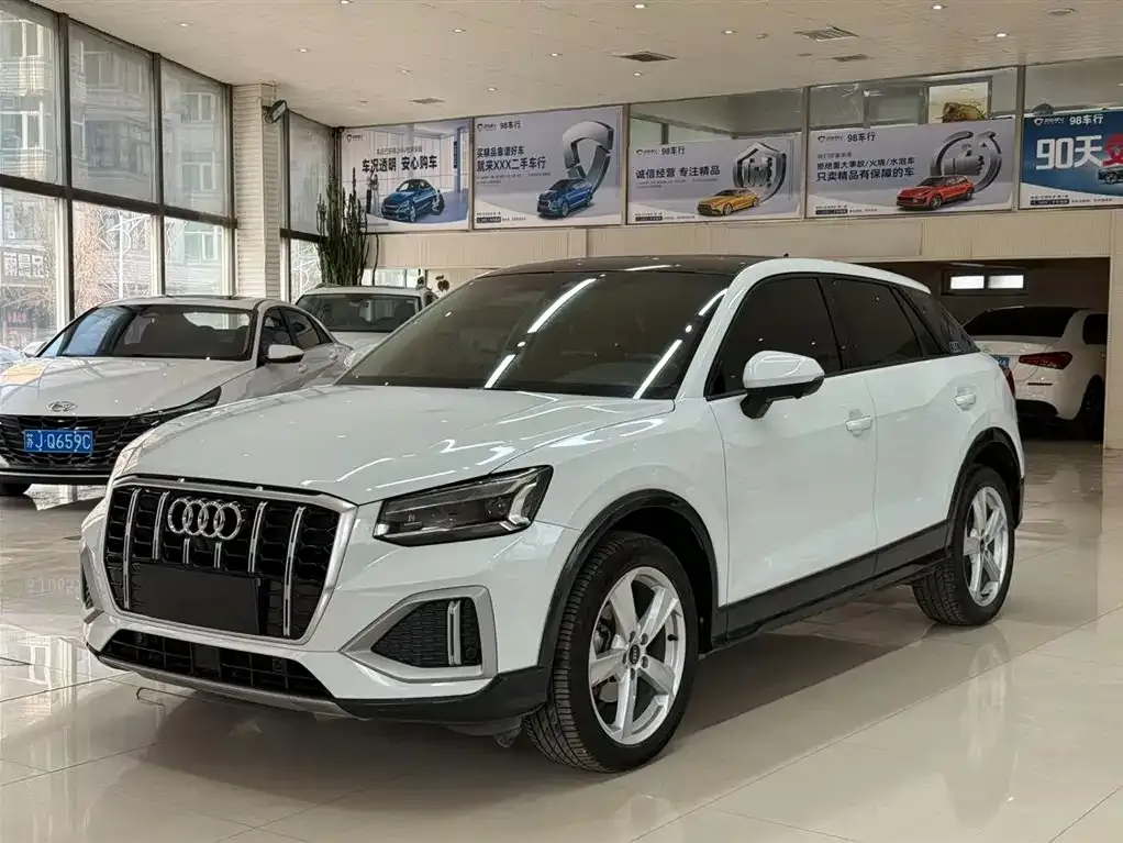 Audi Q2L 2022 из CN, фото 1